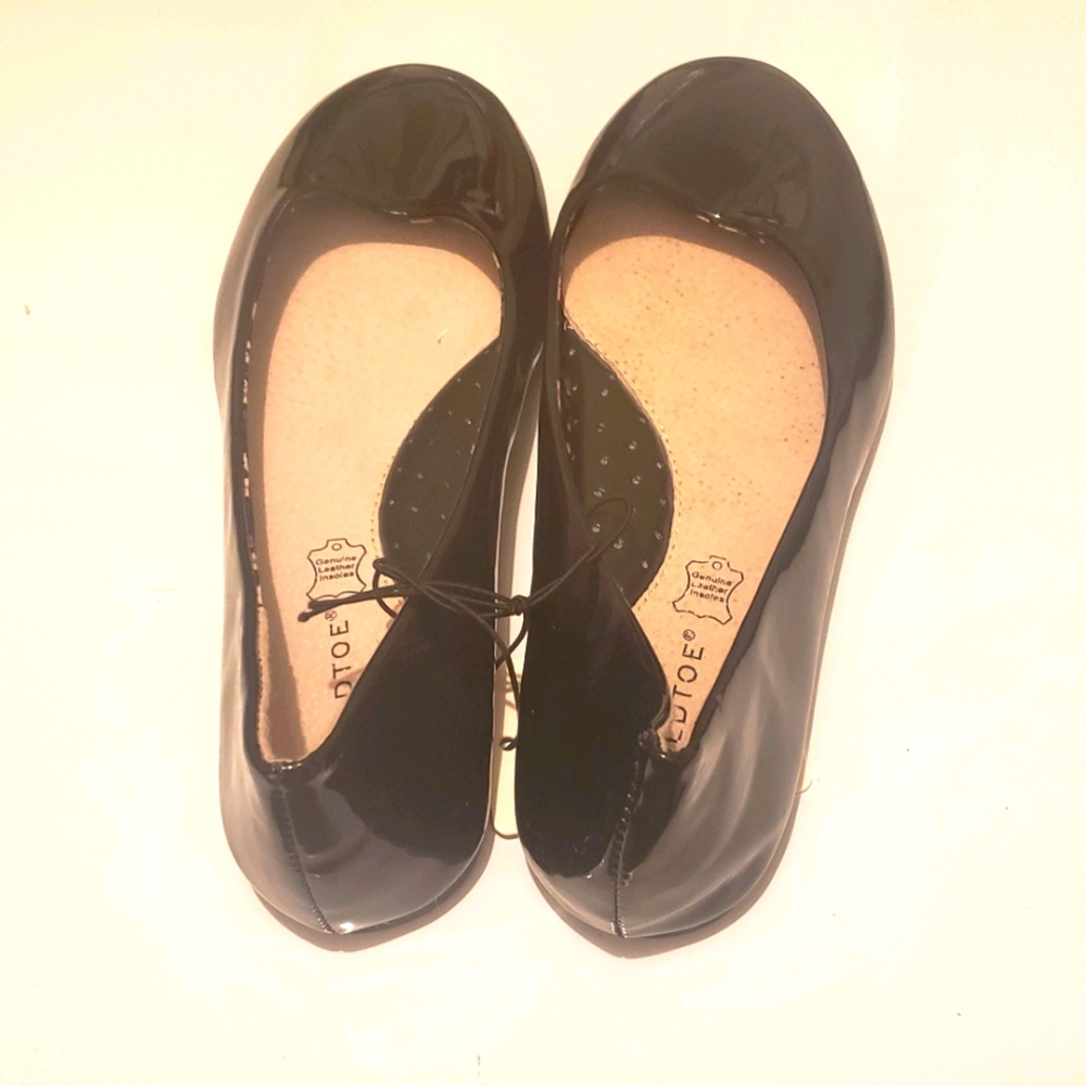 Gold Toe Ballet Dress Slippers